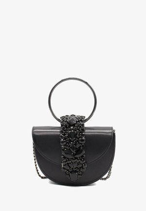 Schwarze Lederhandtasche mit halbkreisförmiger Form, verziert mit einem runden Ringgriff und einem blumigen Perlendekor auf der Vorderseite.