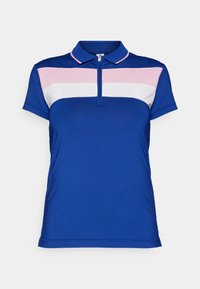 Polo di colore blu reale con strisce orizzontali rosa e bianche. Presenta una zip corta e un colletto classico. Tessuto liscio e traspirante.