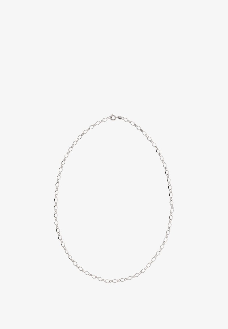 Ezüst nyaklánc, finom lánccal, kör alakú szemekkel és kapoccsal. Simar felület, letisztult kialakítás, könnyed megjelenés.