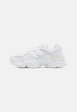 9060 UNISEX - Trainers - white