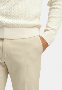 Riley DANIEL BYXOR  - Chinos - silver lining