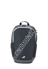 Mochila negra con acentos en blanco y gris. Presenta un gran logo, múltiples compartimentos con cremallera y correas de hombro acolchadas. Material duradero.