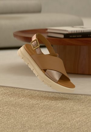 XAND - Sandali con plateau - beige/dark beige