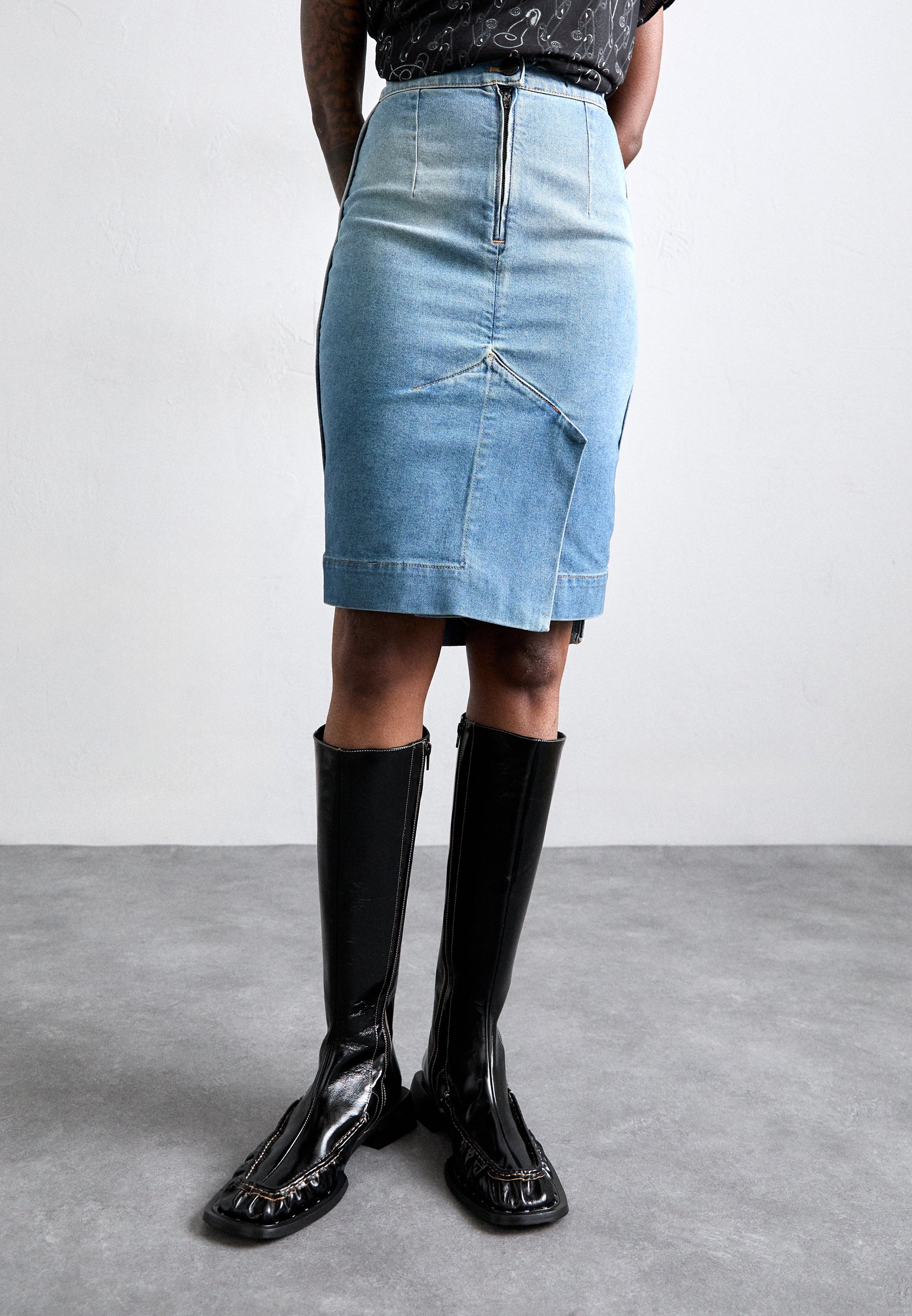 スカート VIVIENNE WESTWOOD DENIM MIDI SKIRT Vivienne Westwood High-rise denim midi skirt Vivienne Westwood