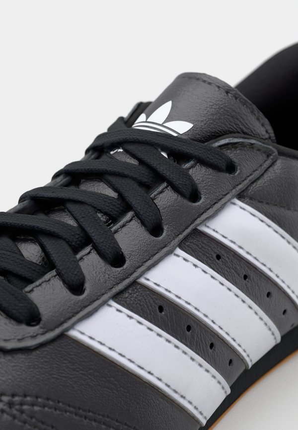 TAEKWONDO LACE  - Trainers2