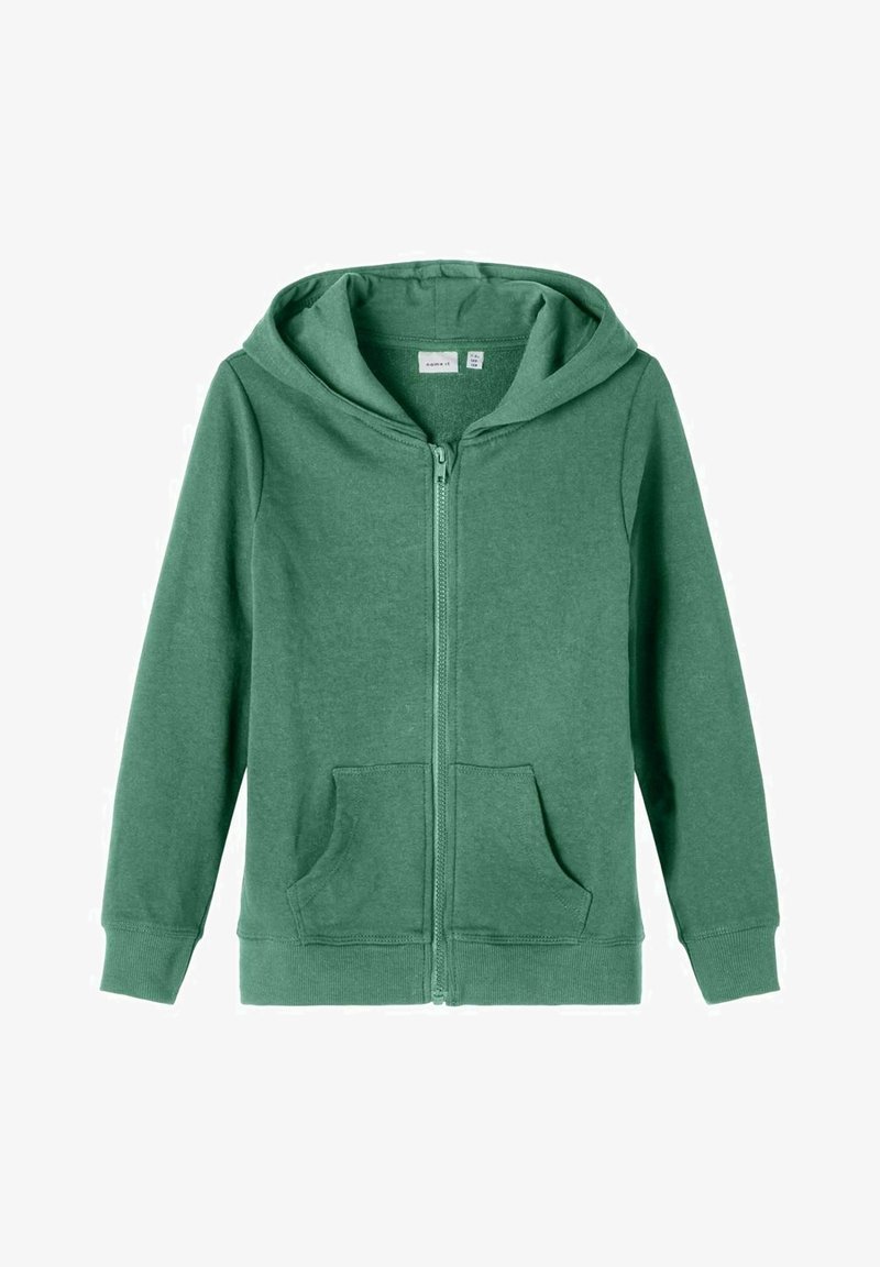 Sweat à capuche vert zippé avec poches avant, manches longues, poignets côtelés et capuche, posé à plat sur un fond blanc.