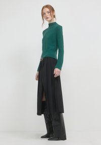 Calliope COLLO ALTO  - Maglione - verde