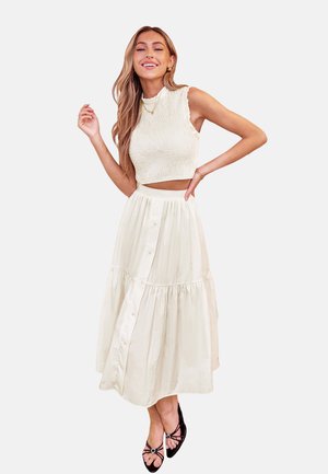 Cupshe BREEZY TEXTURED SMOCKING BUTTON SET - Jupe trapèze - white