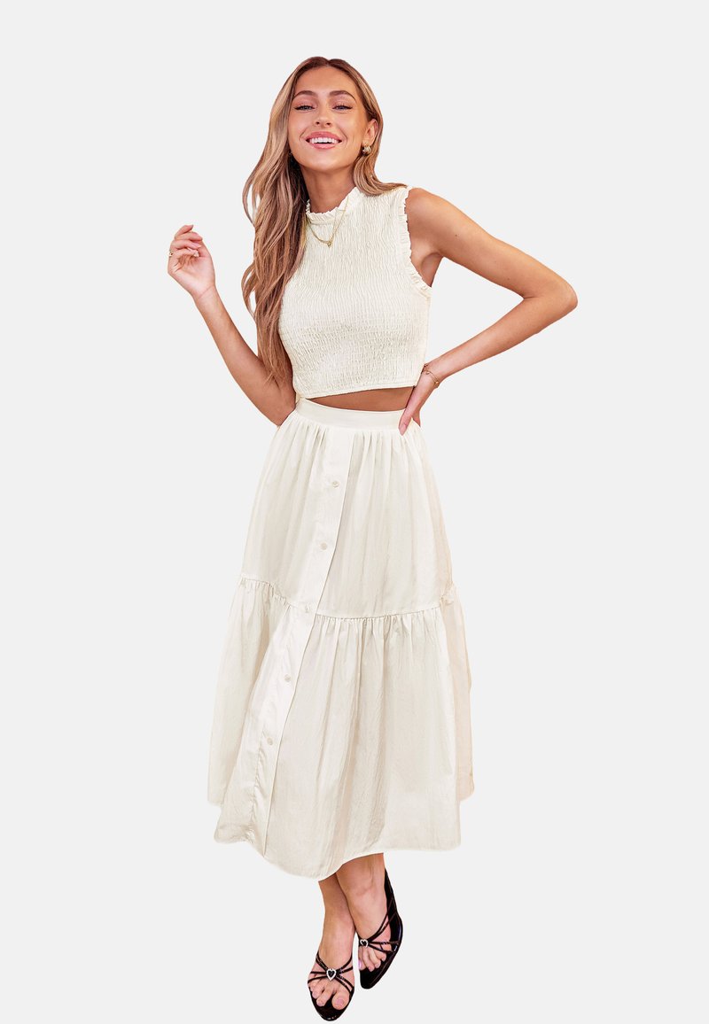 Cupshe BREEZY TEXTURED SMOCKING BUTTON SET - Jupe trapèze - white