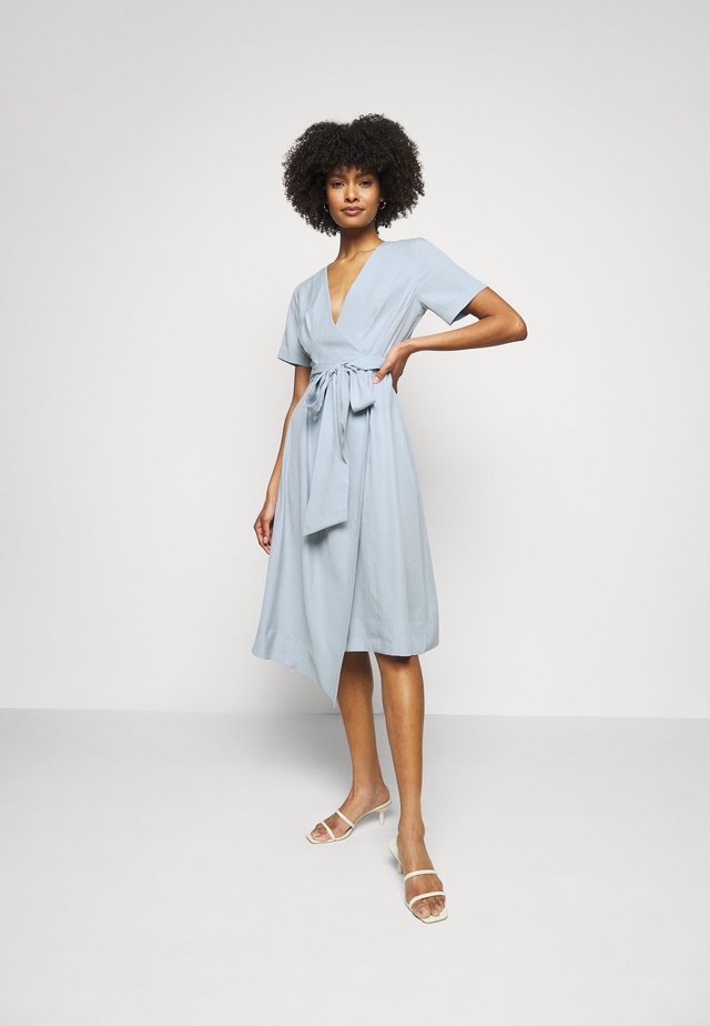 WRAP SHORT SLEEVE DRESS - Sukienka letnia - blue