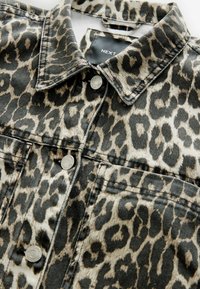 Džinsinis švarkelis - leopard print