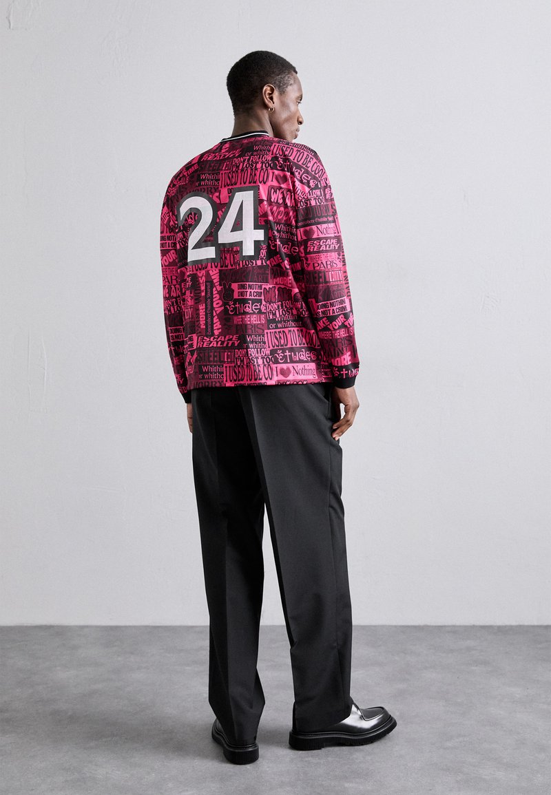 Études LOOSE SUIT PANT - Kostymbyxor - black