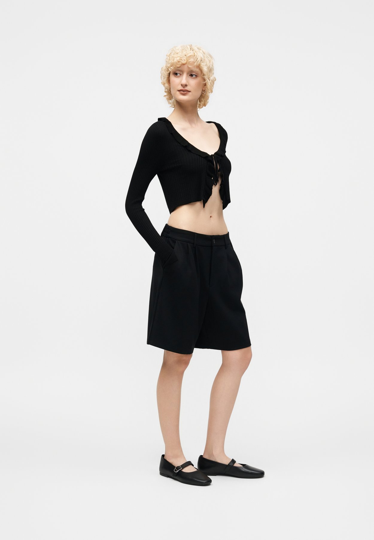 ONLMILA SHORT RUFFLE CARDIGAN