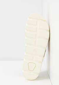 Bullboxer Mules - yellow