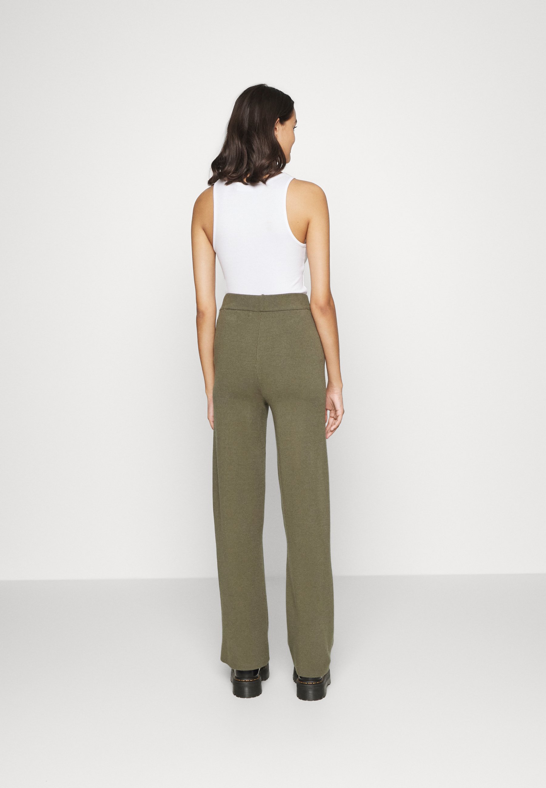 Vero Moda VMGOLD NEEDLE TROUSERS 
