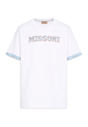 Biały T-shirt z krótkim rękawem z geometryczną lamówką na rękawach i dekolcie, z napisem „MISSONI” w pasującym wielokolorowym wzorze.