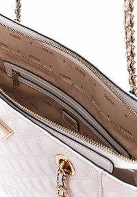 Guess GIULLY - Borsa a mano - white