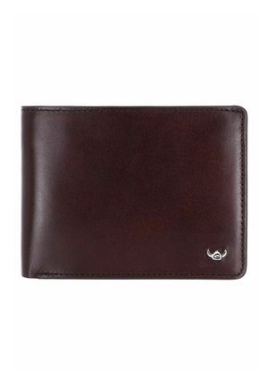 Portefeuille bifold en cuir marron foncé avec coutures visibles et un petit emblème ailé argenté dans le coin inférieur droit.