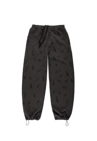 Czarne spodnie dresowe z ściągaczem w pasie i elastycznymi mankietami, ozdobione delikatnym wzorem owadów na całej powierzchni. Miękka, fakturowana tkanina.