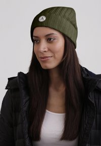 CASH-MERE UNISEX - Čepice - olivegrün