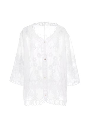 Camicia bianca trasparente con bottoni, ricamo floreale, bordi smerlati e maniche a tre quarti.