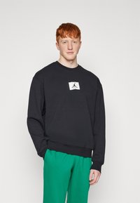 Jordan M J ESS STMT FLC CREW - Sweatshirt - black