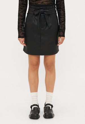 Vero Moda Petite VMEVA PAPERBAG COATED SKIRT - Mini skirts  - black