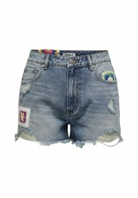 Shorts de mezclilla en azul claro con dobladillo deshilachado, bolsillos frontales y parches de flores bordadas en los laterales. Los detalles desgastados realzan la textura.