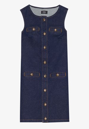 Denim jurk met een mouwloos ontwerp, donkerblauwe kleur, voor sluiting met knopen en twee zakken. Details van knopen in goudkleur en stiksels als accent.