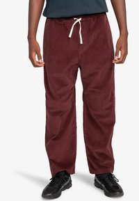 CHILLIN   - Pantaloni - rsq