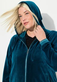 Ulla Popken FLOWER MOTIF  - Sudadera con cremallera - dark petrol