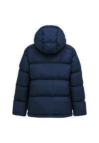 Dunkelblaues Steppjacke mit Kapuze, die ein gestepptes Design und gepolsterte Konstruktion zur Isolierung aufweist. Keine sichtbaren Beschläge oder Akzente.