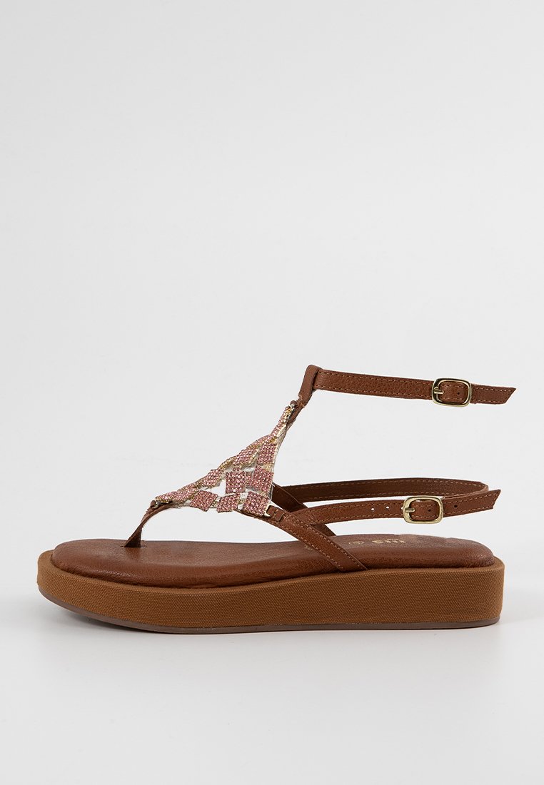Cassis côte d’azur Sandalen met plateauzool camel