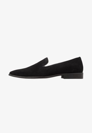 Elegantní nazouvací boty - black