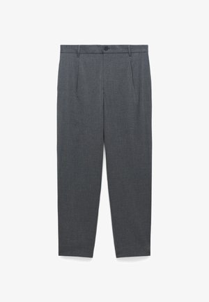 Pantaloni sartoriali grigi con taglio dritto, pieghe, chiusura con bottone e tessuto dalla texture liscia. Adatti per abbigliamento formale.