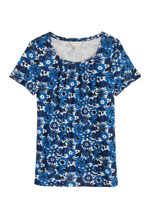 Short-sleeve, scoop-neck t-shirt in blue tones with a floral pattern. Made of soft fabric with a relaxed fit and subtle gathered detail.