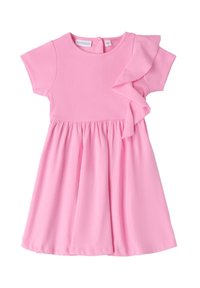 Rosa Kleid aus geripptem Stoff, mit kurzen Ärmeln, einer Rüsche an der Schulter und einem gerafften Rock. Knopfverschluss hinten.