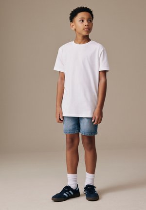 Next, REGULAR FIT - Denimshorts - mid blue