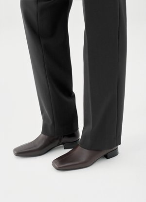 MONA - Støvletter - chocolate