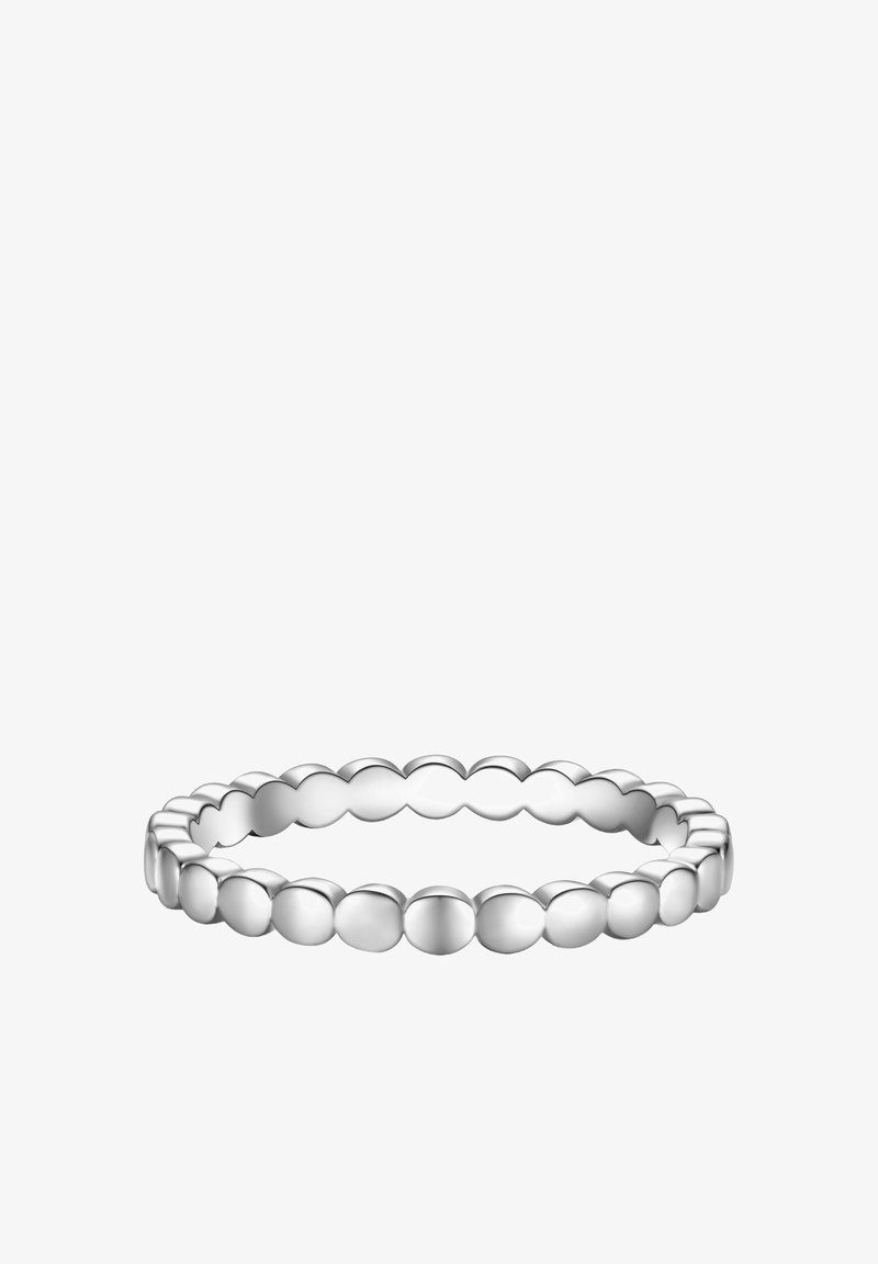 Ezüst gyűrű sima, lekerekített dizájnnal. A sáv mentén egy sor egyenletesen elhelyezett, ovális formájú gyöngy található.