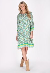 usha Vapaa-ajan mekko - green multicolor