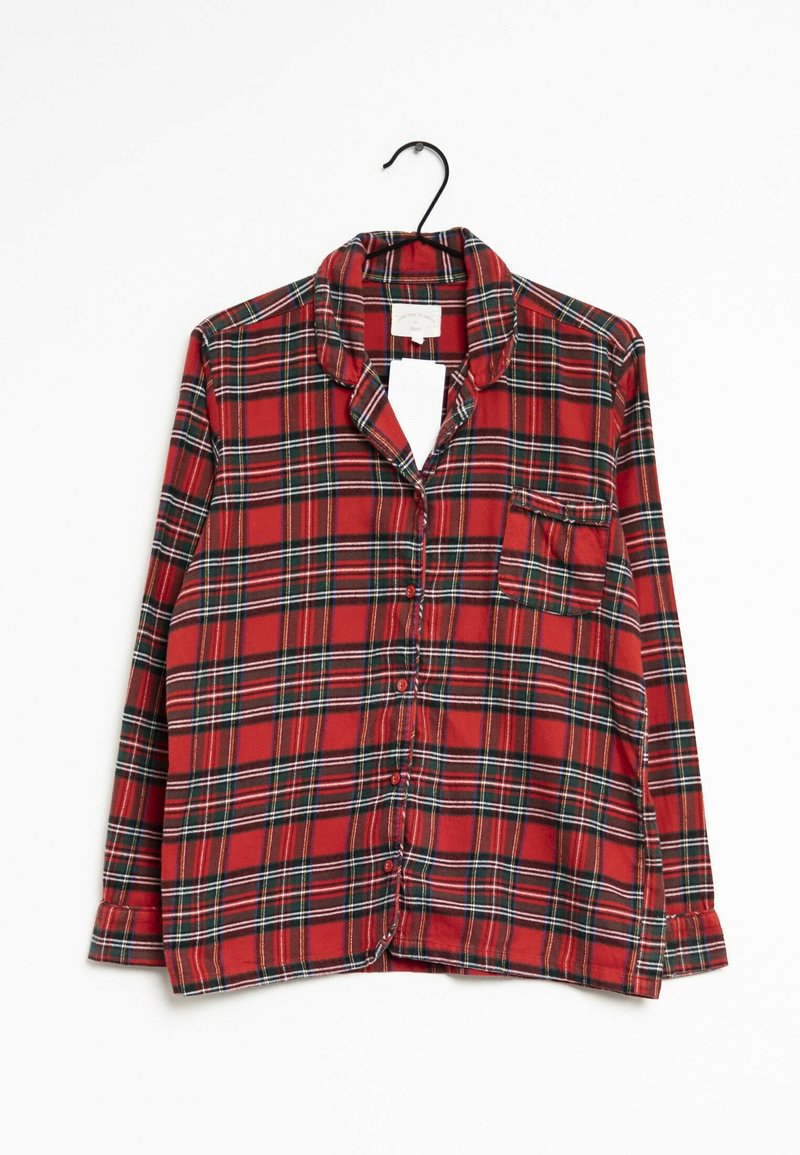 Chemise à carreaux rouge et noir avec col, boutons sur le devant et poche poitrine. Fabriquée en tissu lisse, avec des manches longues et une coupe décontractée.