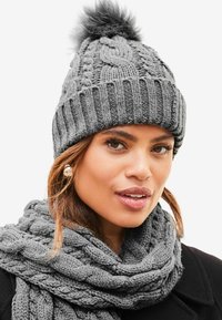 Lipsy COSY BOBBLE - Beanie - grey