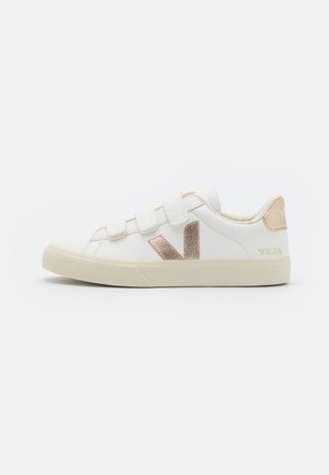 RECIFE LOGO - Trainers - extra white/platine