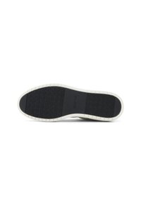 Suola delle scarpe in gomma nera con modelli di grip testurizzati, bordata da una intersuola bianca, con il nome del marchio "ALDO" stampato su di essa.