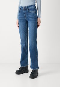 GANT FLARE  - Kavbojke na zvonec - dark blue vintage