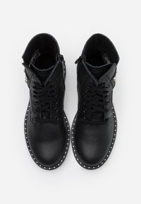 Richter Stivaletti stringati - black