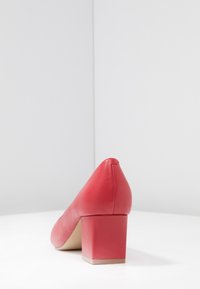 Zign Klasické lodičky - red