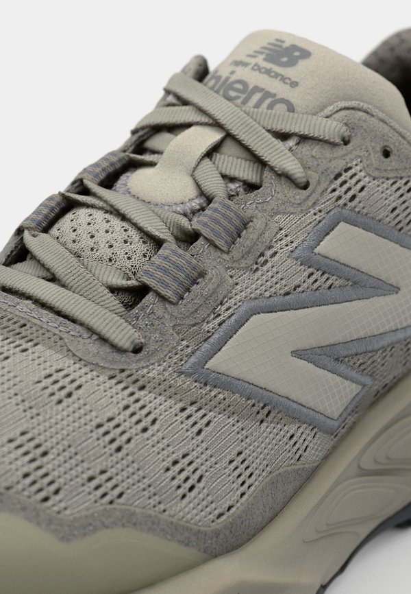 FRESH FOAM X HIERRO V9 - Trail running shoes - arid stone2