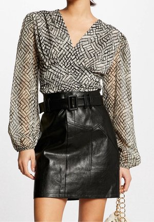 Blouse - off-white